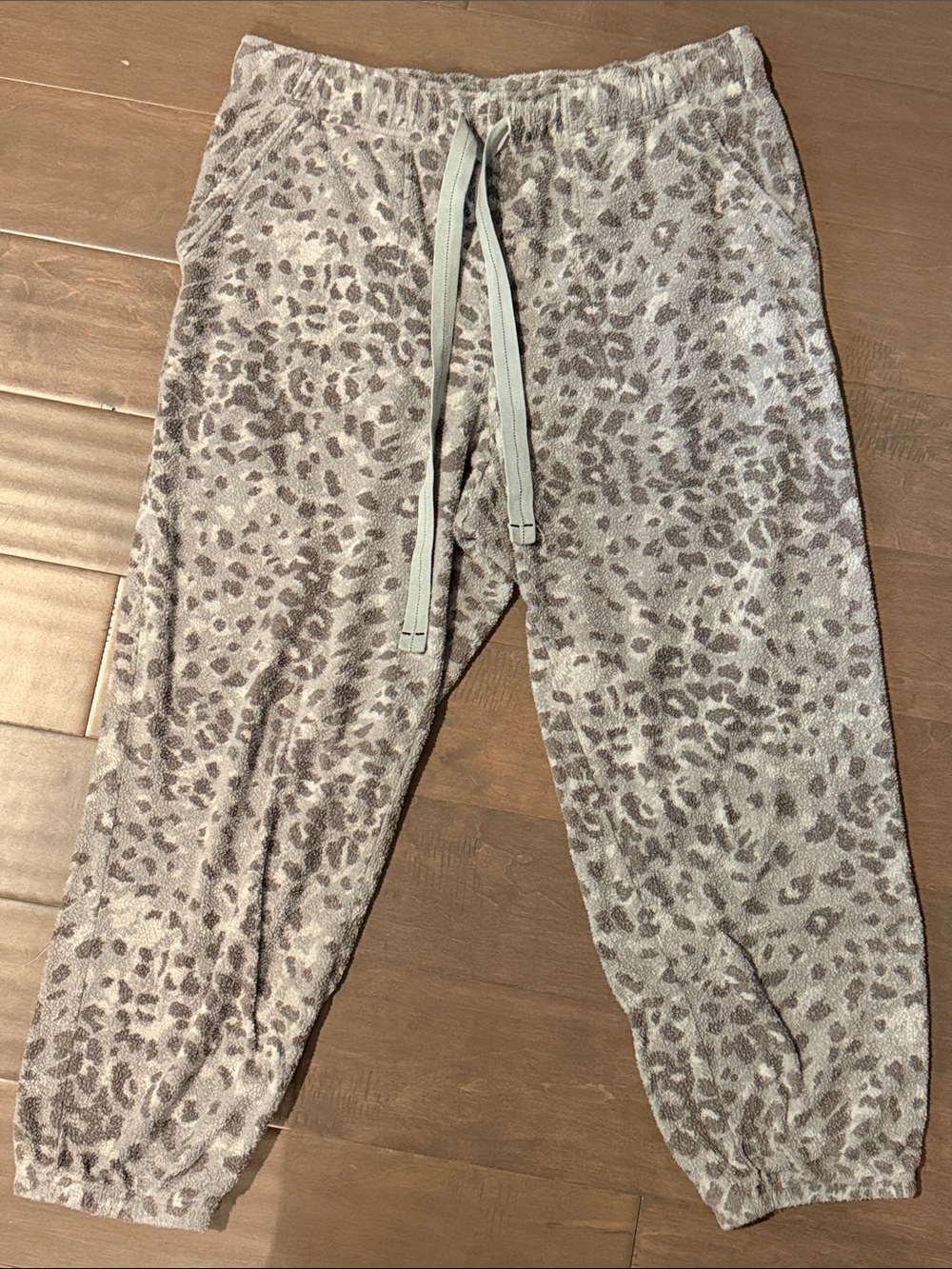 aerie Gray Leopard-Print Jogger Pants